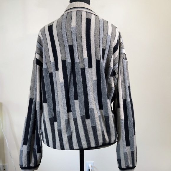 Vintage 90s Textured Coogi Style Cropped Sweater - Picture 4 of 16